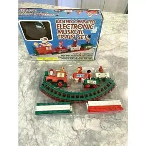 Vintage 1985 Christmas Electronic Musical Train Set Battery Operated Doesn’t Run